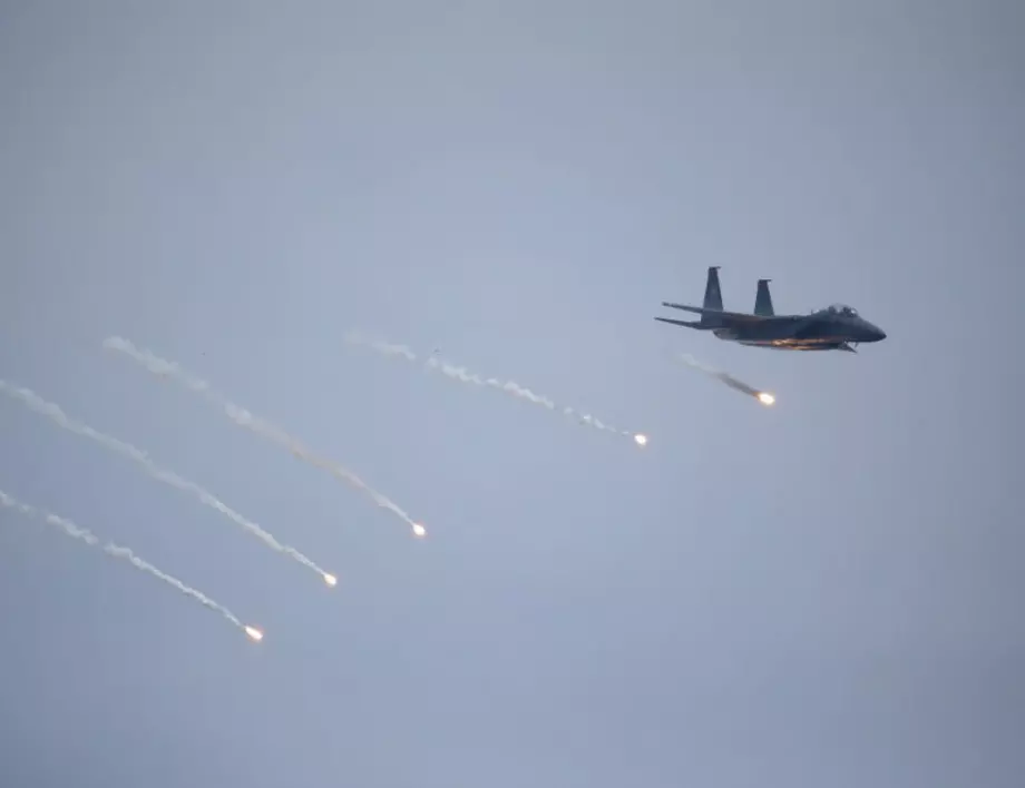 За Украйна: Ще помогнат ли 100 американски F-15 да спрат изтребителите на Путин?