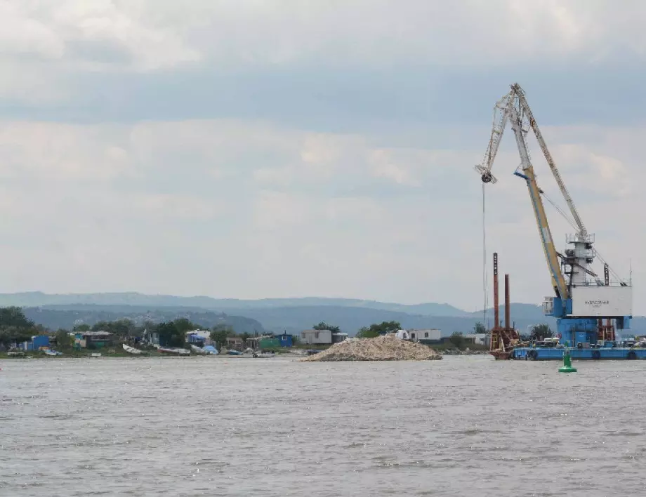 Проектът за ремонт на тръбопровода във Варненското езеро е спрян