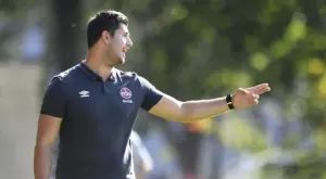 {{ otherArticle[0].article.title }}