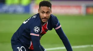 FIFA? Неймар нацели два пъти гредите на Байерн, германците поведоха (ВИДЕО)