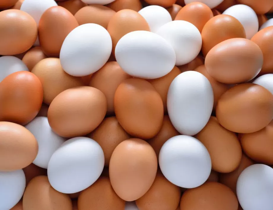 Как да варим яйцата, така че да се белят по-лесно