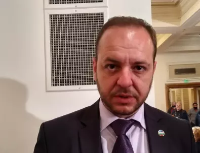 Борислав Сандов: Трябва да се спре безпощадното бетониране по Черноморието