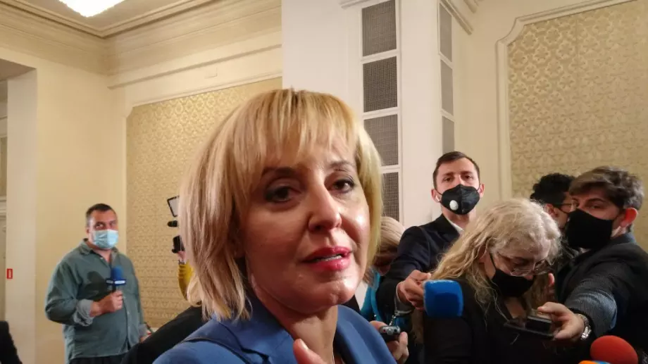 Коментар №2 на седмицата: Мая Манолова и битката срещу задкулисието 