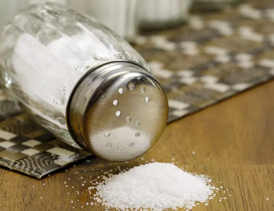 Изчистете негативна енергия в дома си, използвайки само сол!