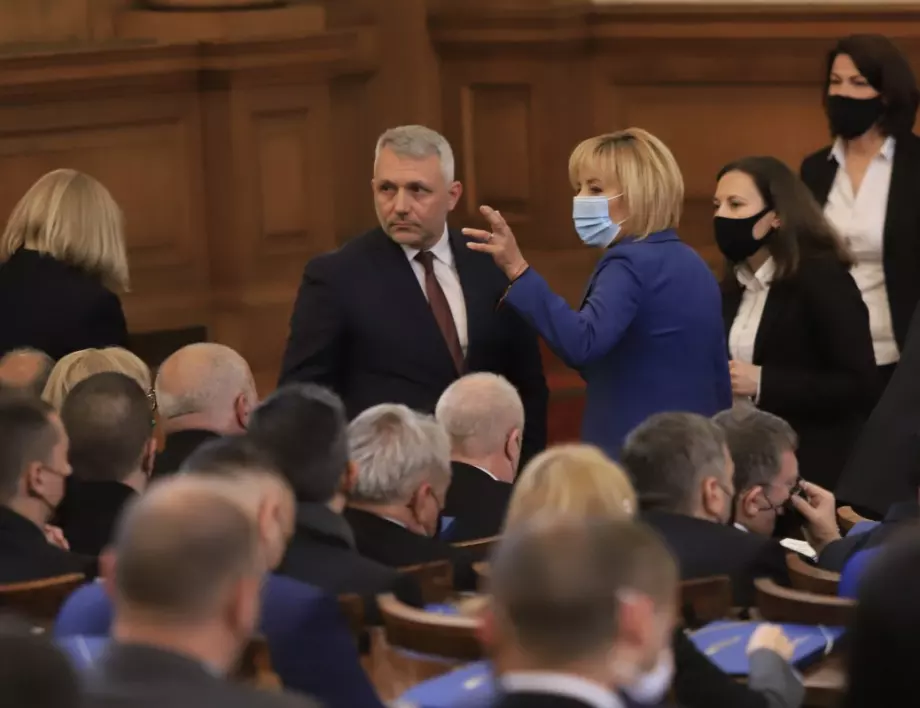 Отново искри в парламента - за "Росенец", полицейското насилие и "клякането"