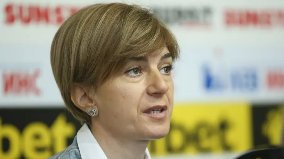 Скандалът се разгаря! Екатерина Дафовска с обвинение към министъра на спорта Радостин Василев