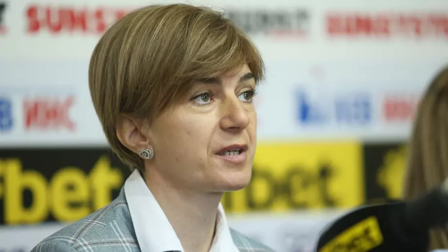 България предлага Екатерина Дафовска в управата на световния биатлон