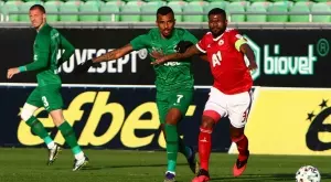 {{ otherArticle[0].article.title }}