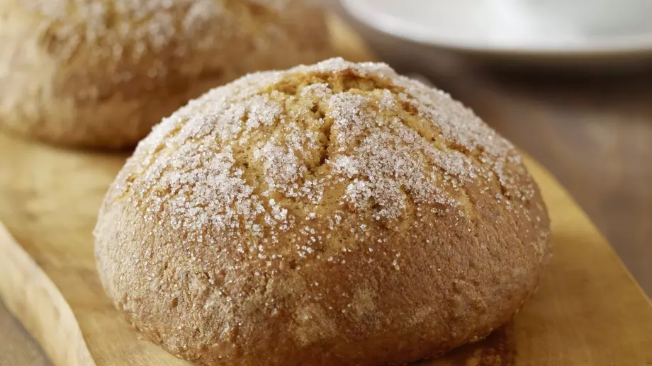 Ето какво баба винаги слага на великденските курабии и те са меки и вкусни седмици наред