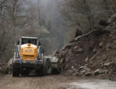 По ОП „Околна среда“ започва укрепване на свлачището при 72-ри км на път I-6 Радомир - Перник