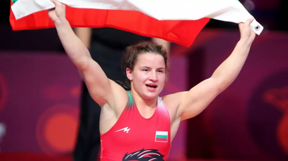 Биляна Дудова в борба за световната титла - къде да гледаме големия финал?