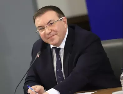 Костадин Ангелов: Министърът на здравеопазването не е рицар, а палач
