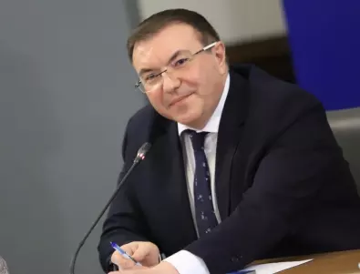 Костадин Ангелов: Заради шоуто на ИТН държавата е в безподобен хаос 