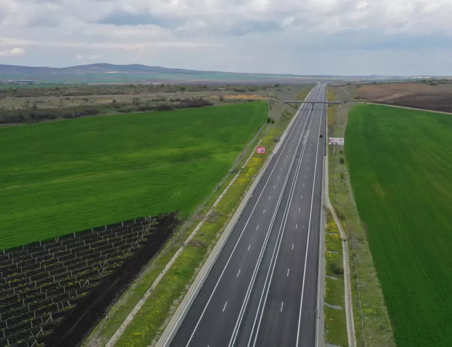 Верижна катастрофа на АМ "Тракия" в района на Елин Пелин