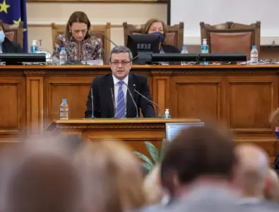 Тома Биков видя преврат с дневния ред на парламента