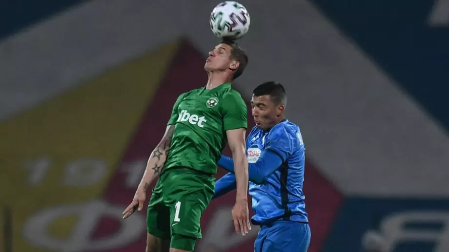 Добри новини за Живко Миланов и Левски - бранител се завръща скоро в игра
