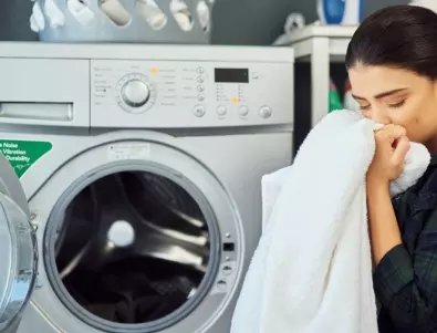 Защо пералнята мирише лошо - грешките, които всяка домакиня допуска