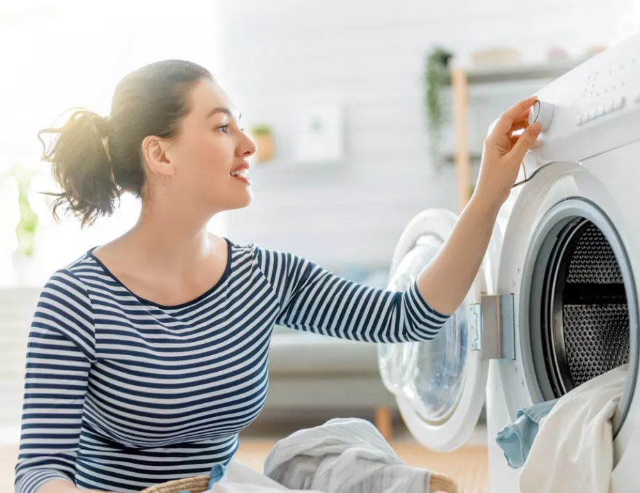 Не допускайте тези грешки при пране, защото ще съсипят дрехите
