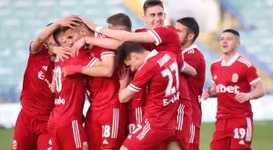 {{ otherArticle[0].article.title }}