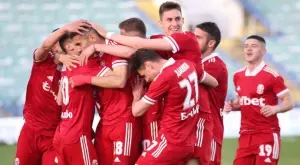 {{ otherArticle[0].article.title }}