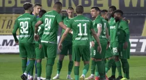 {{ otherArticle[0].article.title }}