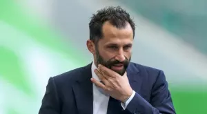 {{ otherArticle[0].article.title }}