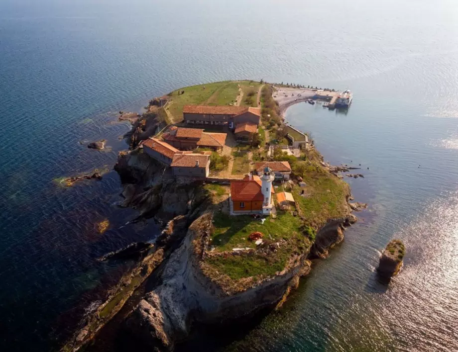 Остров "Света Анастасия" посреща посетители за осма поредна година