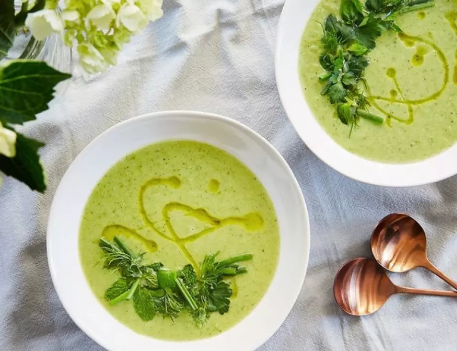 КРЕМ супа от броколи и грах: Диетично и ароматно предложение