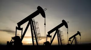 Цените на петрола се възстановяват от спада след съкращенията на ОПЕК+