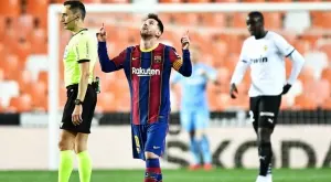 Барселона кръщава врати на новия "Камп Ноу" на легенди, сред които и Лионел Меси