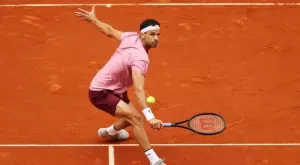 {{ otherArticle[0].article.title }}