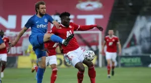 {{ otherArticle[0].article.title }}