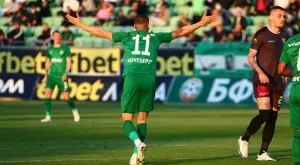 {{ otherArticle[0].article.title }}