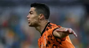 {{ otherArticle[0].article.title }}