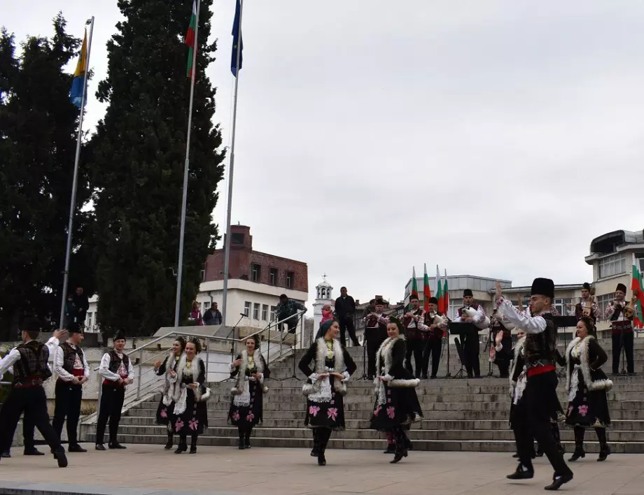 21 дни Майски празници в Асеновград, започват от утре (ПРОГРАМА)