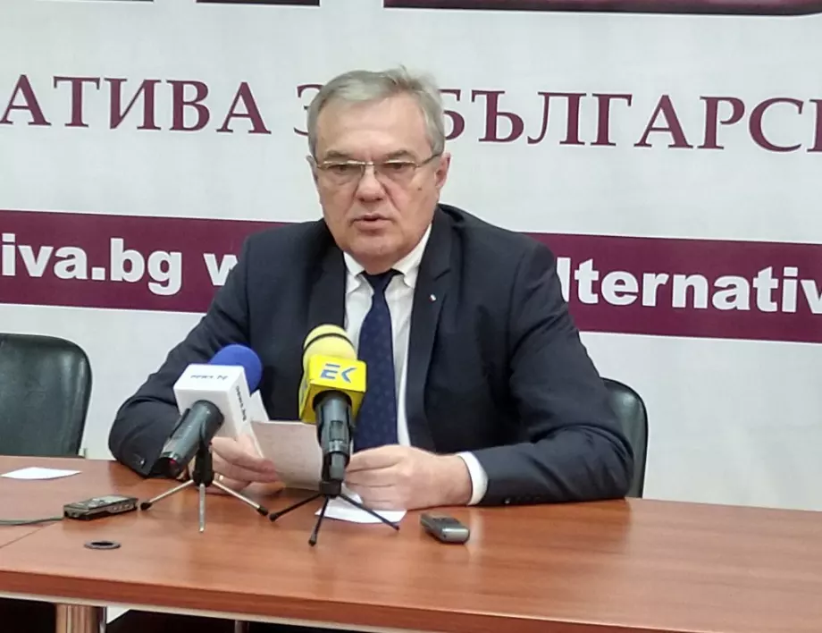 Румен Петков: Отива си парламентът на грозната лъжа и спекулация