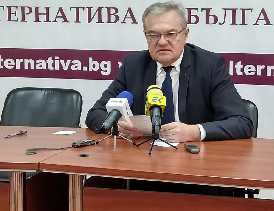 Румен Петков: Ген. Атанасов е подслушвал и следял американското посолство месеци наред