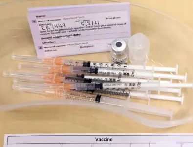 200 000 дози COVID ваксини, поиска Бабиш от Унгария