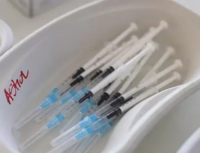 България получи 12 000 дози от ваксината на 