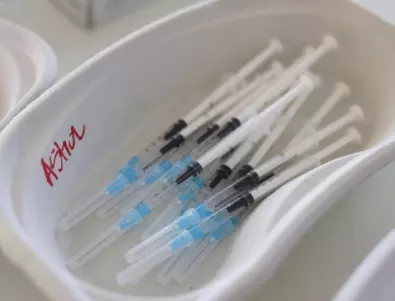 Експерт сигнализира за 5000 сгрешени ваксинационни сертификата само в София