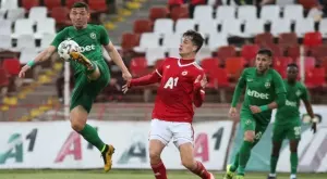 {{ otherArticle[0].article.title }}