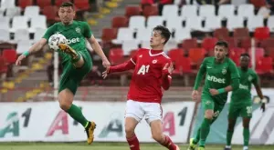 {{ otherArticle[0].article.title }}