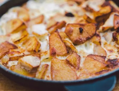Адски вкусна и лесна идея за вечеря: Пържени картофи с гъбки и бекон