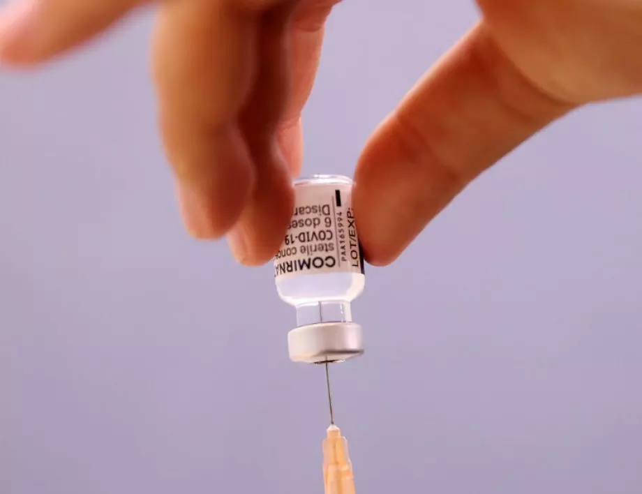 Близо 275 000 ваксини срещу COVID-19 пристигнаха у нас