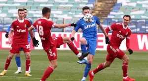 {{ otherArticle[0].article.title }}