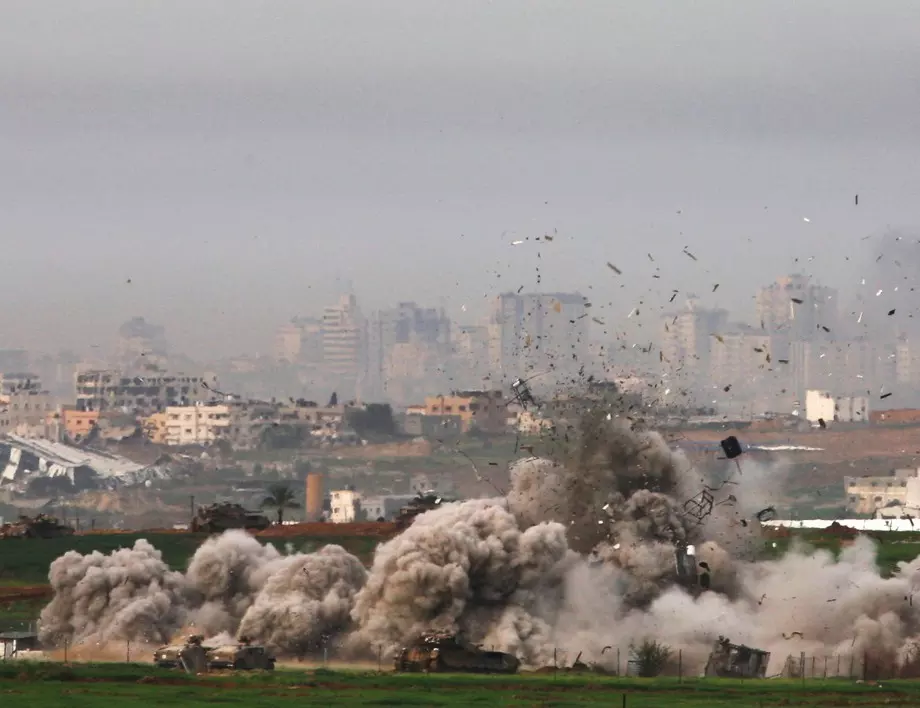 Израел с нови въздушни удари по Хизбула в Ливан 