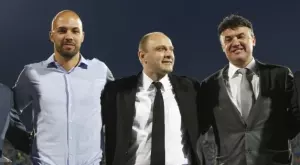 {{ otherArticle[0].article.title }}