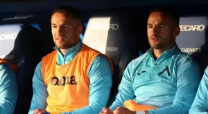 {{ otherArticle[0].article.title }}