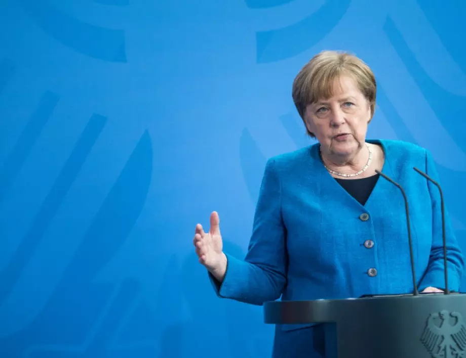 Меркел: Диалогът с Русия трябва да се поддържа, независимо от разногласията
