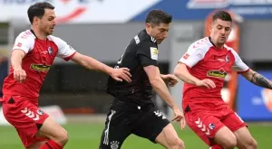 Фрайбург спря Байерн Мюнхен в деня на Роберт Левандовски